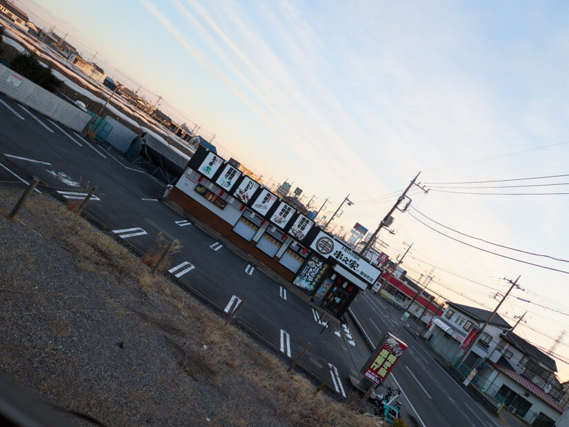 DJI MFT 15mm F1.7 ASPH ( f/1.7, 1/1300sec, ISO-100, 15mm )